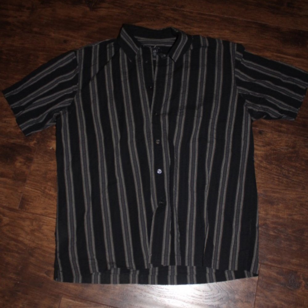 Van Heusen Button down shirt